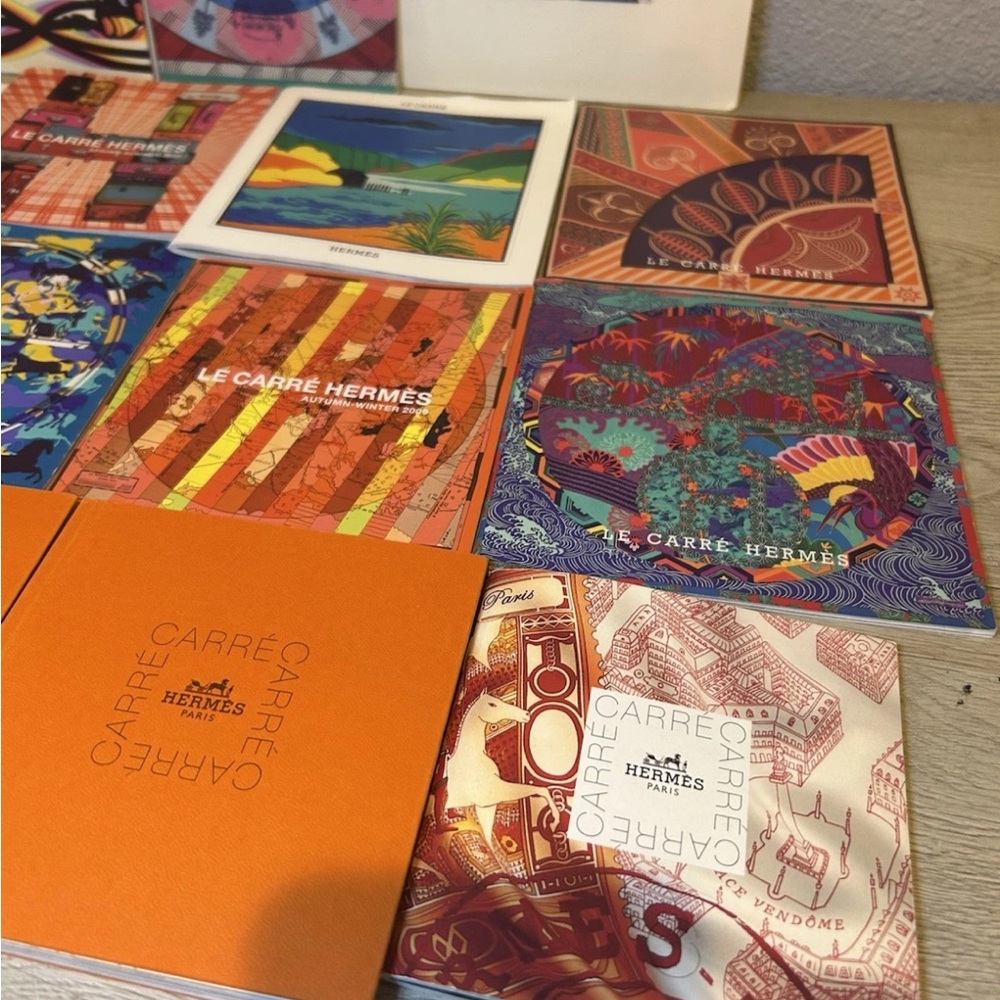 15 Le Carre HERMES Paris Scarf Look Book Catalog Lot Spring Summer Autumn Winter - Picture 10 of 16